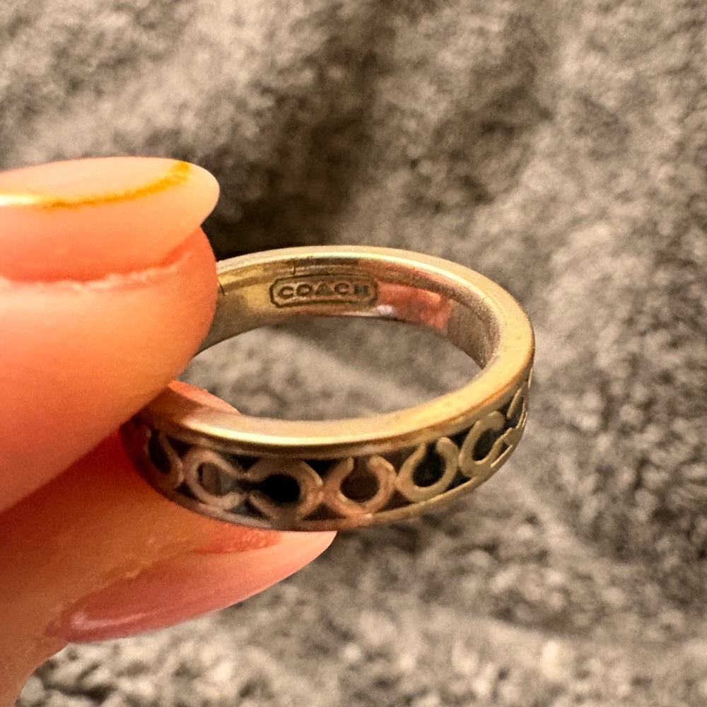 Coach Ring - Picture 2 of 2